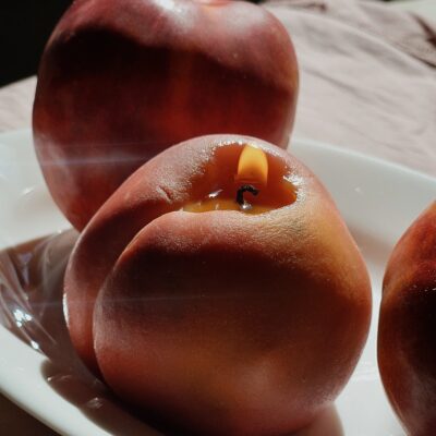 peach shaped candle